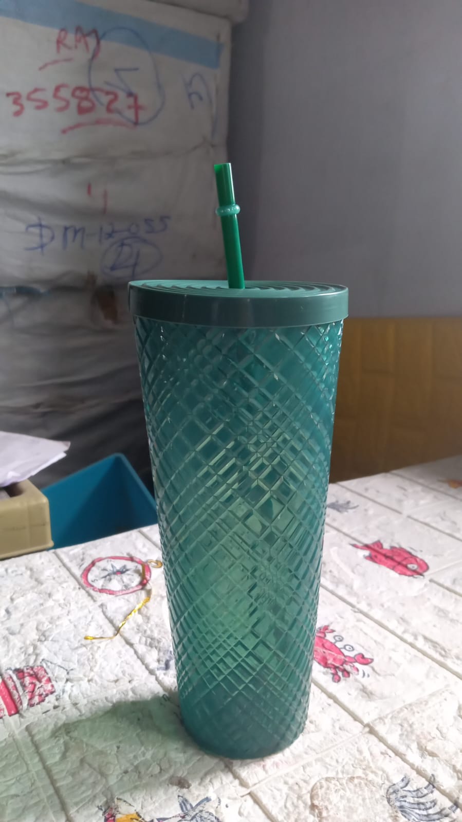 Cup with Straw & LED Lighting Reusable Matte Studded Tumbler with Leak Proof Lid Water Cup Travel Mug Coffee Ice Water Bottle Double Walled Insulated Tumbler BPA Free (1 Pc)